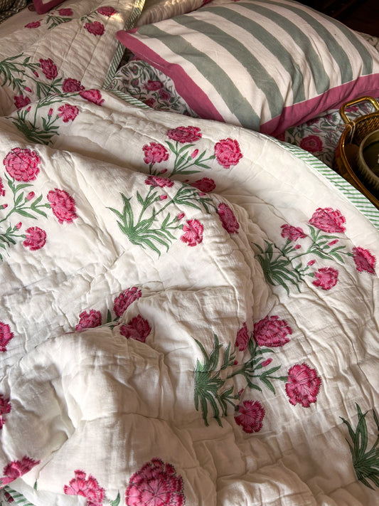 Wild Carnation Muslin Razai