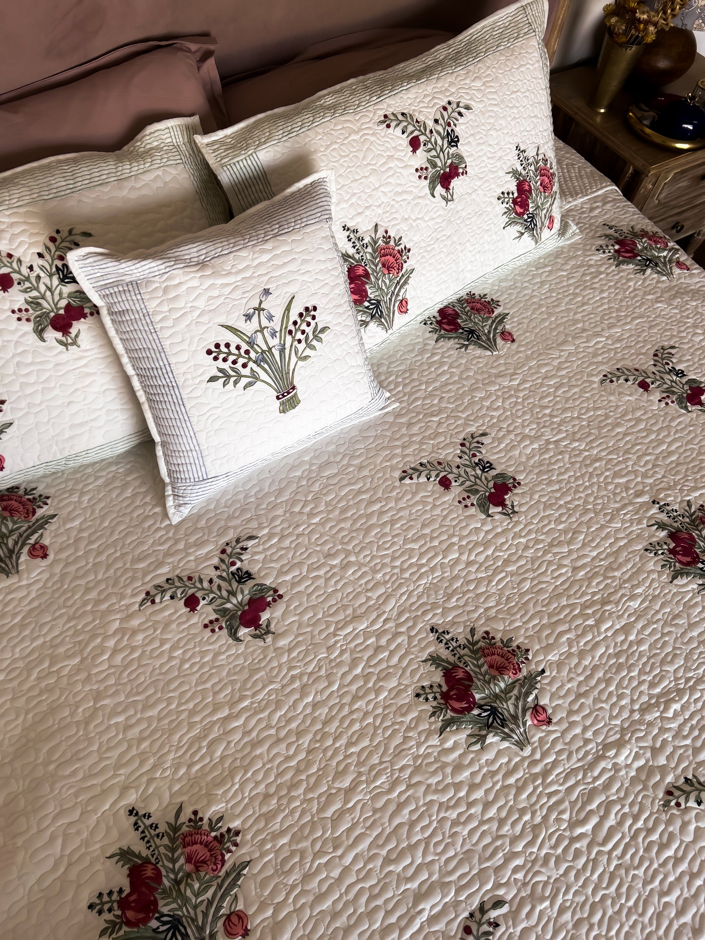 Pomegranate Zigzag Quilted Bed Set